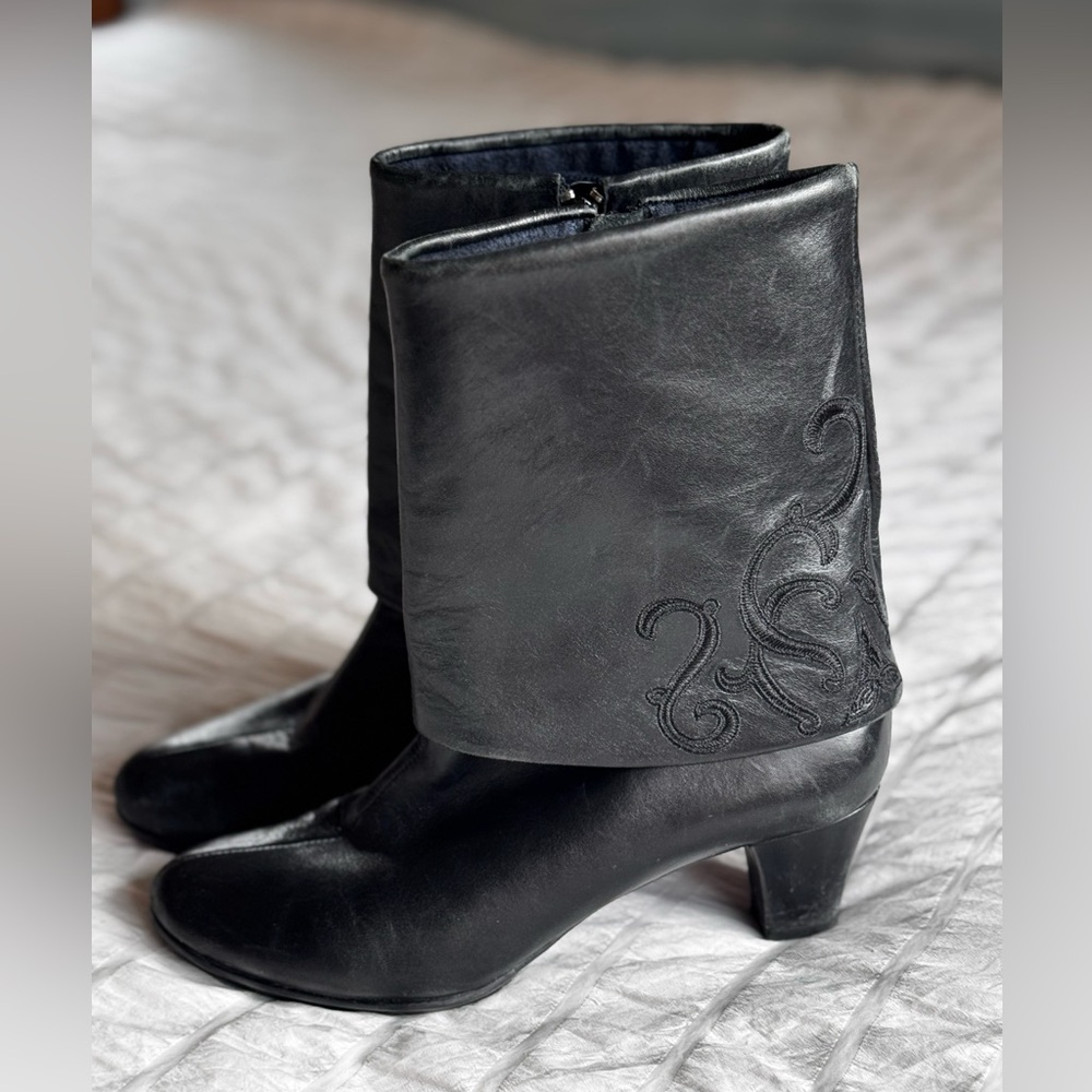 Umberto Raffini black boots 36 / 6.5 mid calf ankle heeled boots